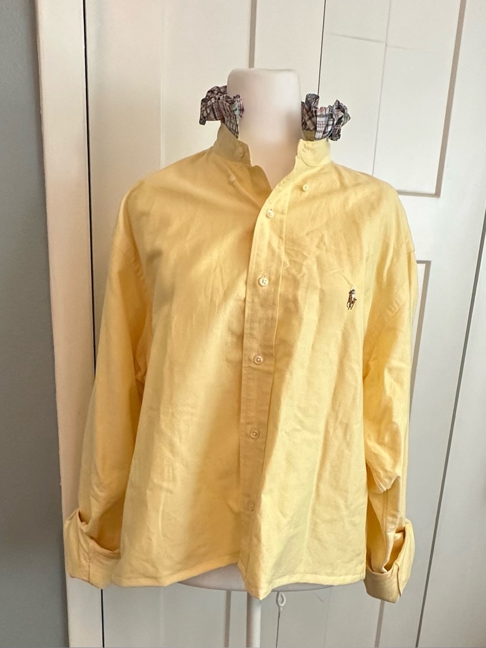 Women - Upcycled (reworked) men’s shirt with ruffled collar Ralph lauren